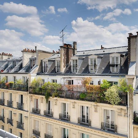 Hotel Ibis Styles Paris Cadet Lafayette Exterior foto